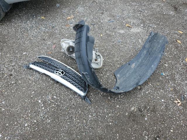 2T1BR32E05C865055 - 2005 TOYOTA COROLLA CE GRAY photo 12