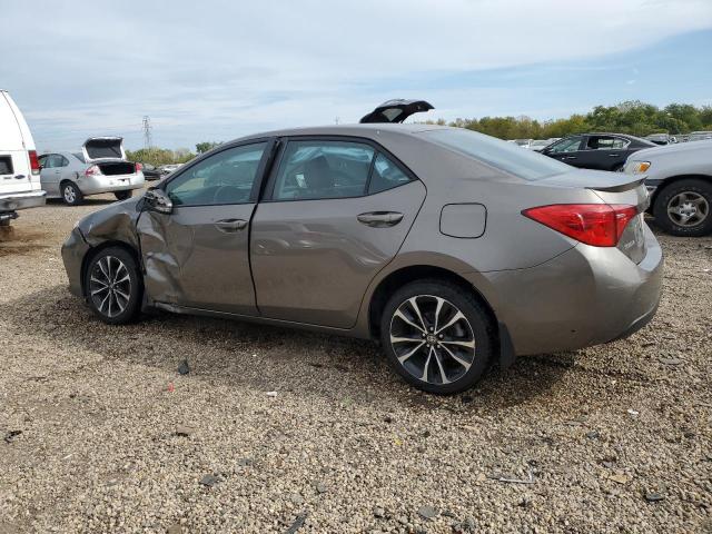 2T1BURHE8HC815713 - 2017 TOYOTA COROLLA L ნაცრისფერი ფოტო 2