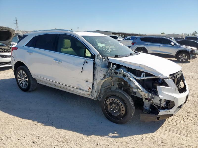 1GYKNBRS0HZ315229 - 2017 CADILLAC XT5 LUXURY WHITE photo 4