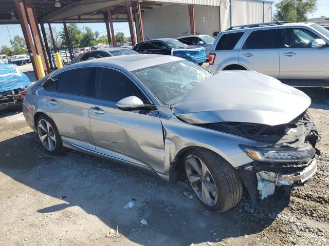1HGCV2F98LA021016 - 2020 HONDA ACCORD TOURING SILVER photo 4