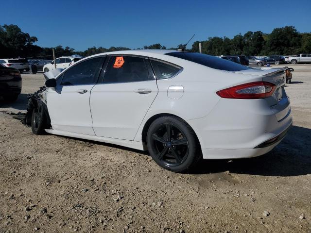 3FA6P0H77GR294455 - 2016 FORD FUSION SE WHITE photo 2