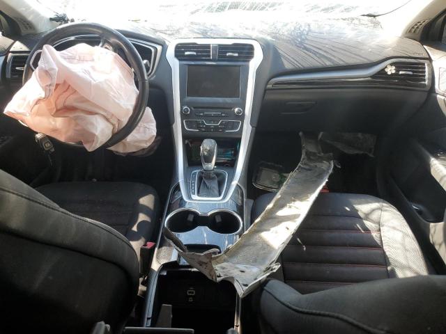 3FA6P0H77GR294455 - 2016 FORD FUSION SE WHITE photo 8