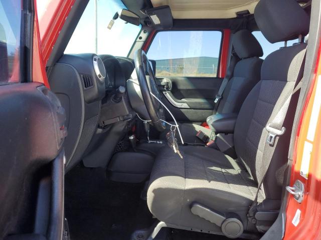 1C4BJWEG8CL262799 - 2012 JEEP WRANGLER U SAHARA RED photo 7