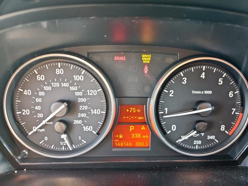 WBAVM5C59DVV89683 - 2013 BMW X1 XDRIVE35I WHITE photo 9