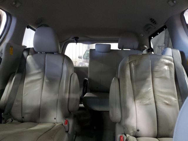 5TDDK3DC6ES092706 - 2014 TOYOTA SIENNA XLE GRAY photo 10
