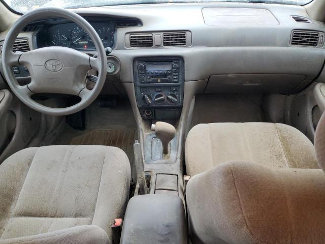 4T1BF22K11U118582 - 2001 TOYOTA CAMRY LE TAN photo 8