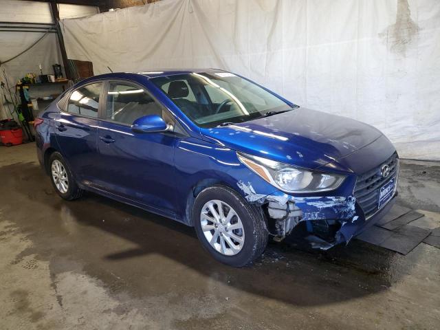 3KPC24A3XJE026816 - 2018 HYUNDAI ACCENT SE BLUE photo 4