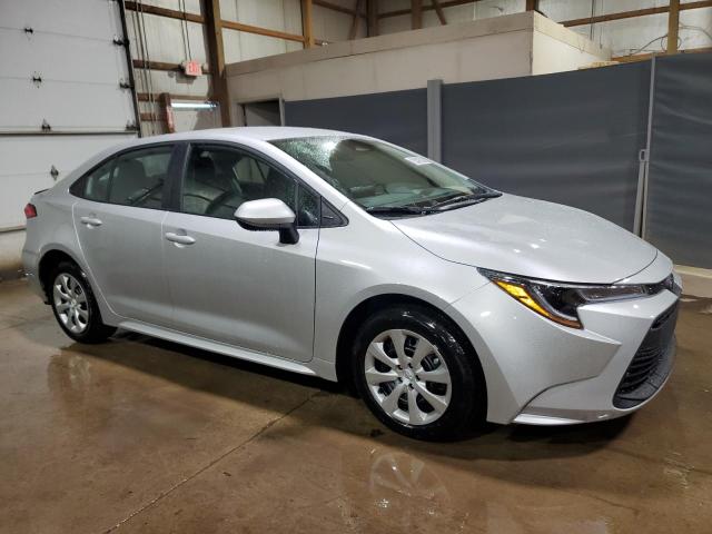 5YFB4MDE2TP363744 - 2026 TOYOTA COROLLA LE SILVER photo 4