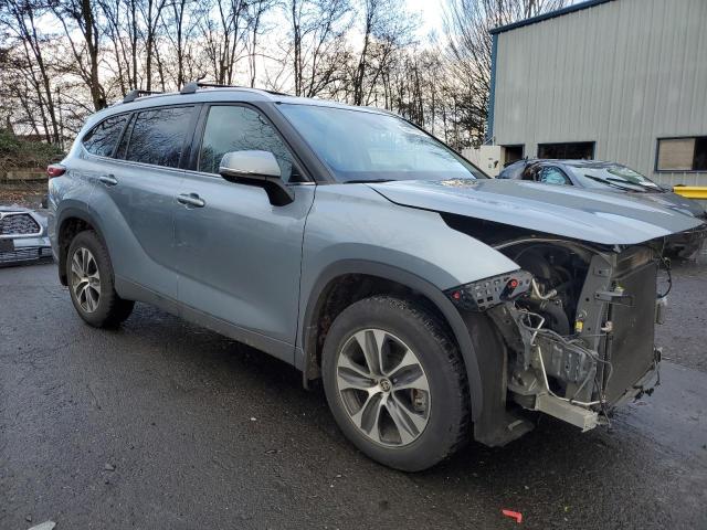5TDHZRBH6LS028399 - 2020 TOYOTA HIGHLANDER XLE BLUE photo 4