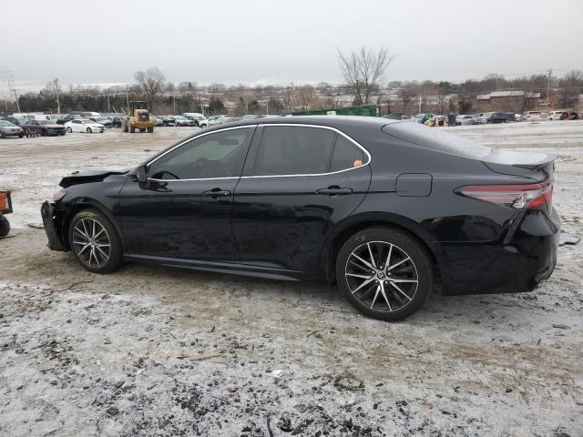 4T1G11AK2MU408026 - 2021 TOYOTA CAMRY SE BLACK photo 2