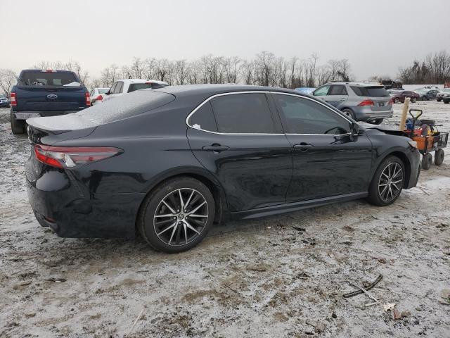 4T1G11AK2MU408026 - 2021 TOYOTA CAMRY SE BLACK photo 3