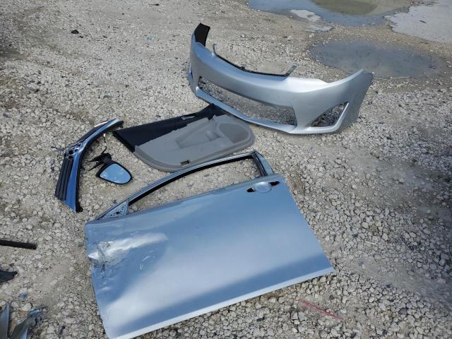 4T1BF1FK0CU583233 - 2012 TOYOTA CAMRY BASE SILVER photo 12