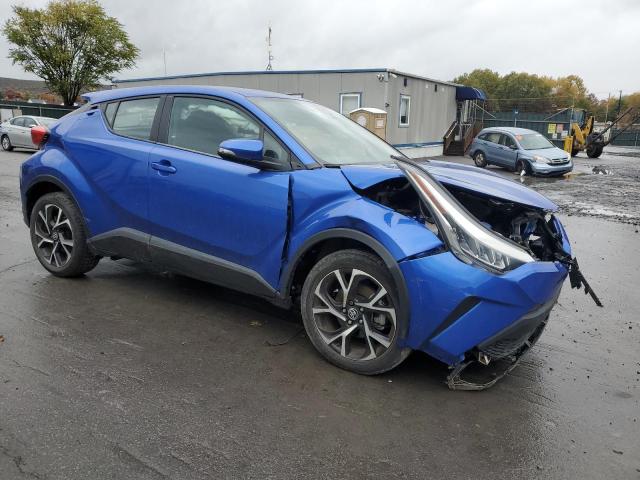 NMTKHMBX7MR122228 - 2021 TOYOTA C-HR XLE BLUE photo 4