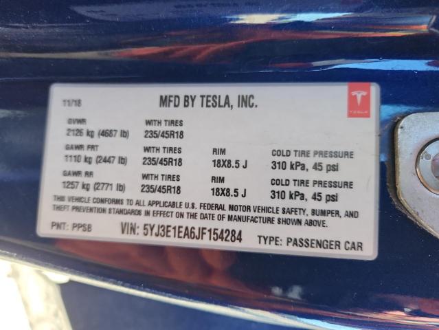 5YJ3E1EA6JF154284 - 2018 TESLA MODEL 3 Blau Foto 12