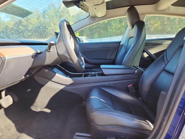 5YJ3E1EA6JF154284 - 2018 TESLA MODEL 3 Blau Foto 7