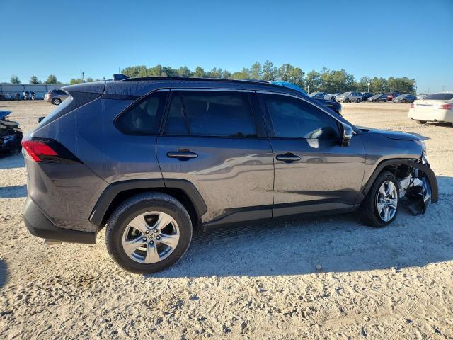 2T3P1RFV7NW299508 - 2022 TOYOTA RAV4 XLE GRAY photo 3