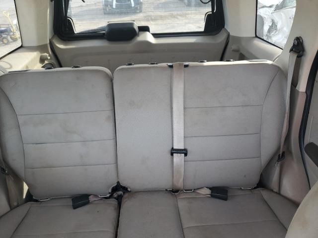 1FMCU0D77AKD07515 - 2010 FORD ESCAPE XLT Blanc photo 10