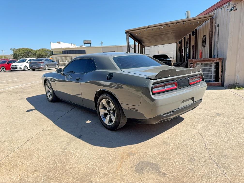 2C3CDZBT0KH557099 - 2019 DODGE CHALLENGER R/T GRAY photo 3