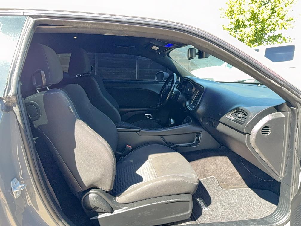 2C3CDZBT0KH557099 - 2019 DODGE CHALLENGER R/T GRAY photo 5