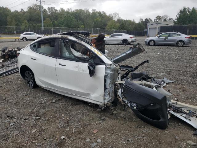 5YJ3E1EAXNF101318 - 2022 TESLA MODEL 3 Սպիտակ լուսանկար 4