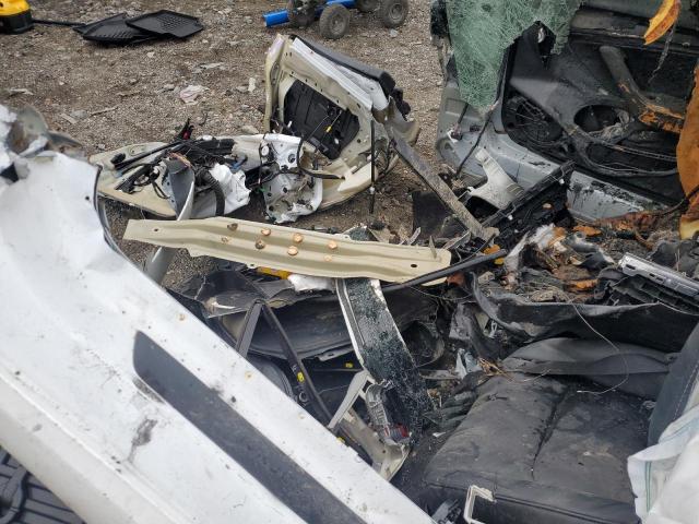 5YJ3E1EAXNF101318 - 2022 TESLA MODEL 3 Սպիտակ լուսանկար 9