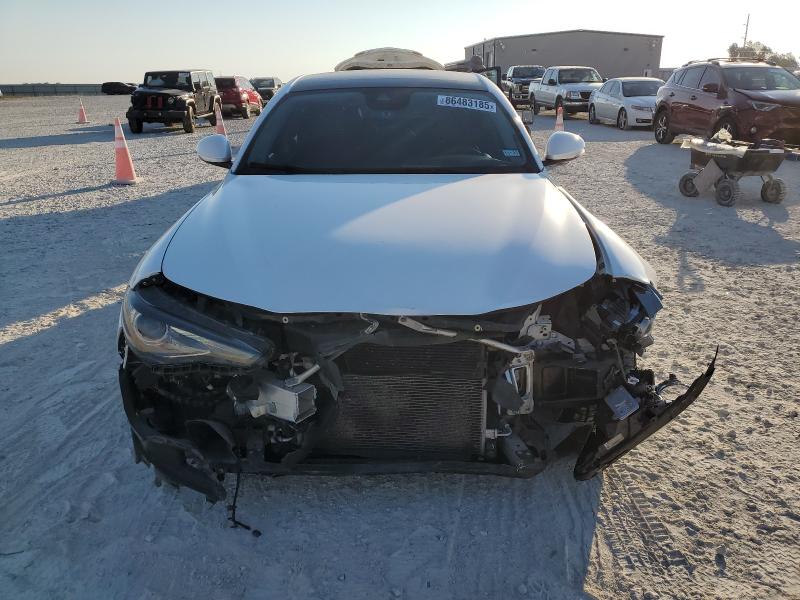 ZARFAECN8J7581290 - 2018 ALFA ROMEO GIULIA TI Blanc photo 5