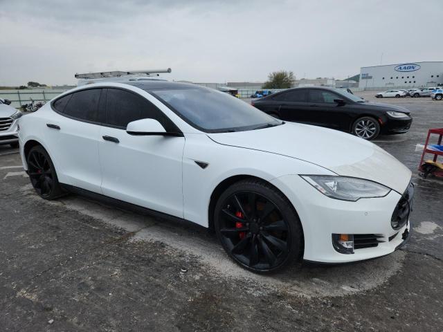 5YJSA1DNXDFP22567 - 2013 TESLA MODEL S Weiß Foto 4