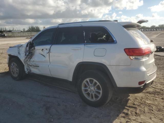 1C4RJEAG5JC338717 - 2018 JEEP GRAND CHER LAREDO Beyaz fotoğraf 2