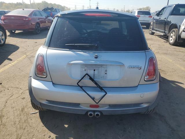 WMWRE33586TJ37385 - 2006 MINI COOPER S 银色 照片 6