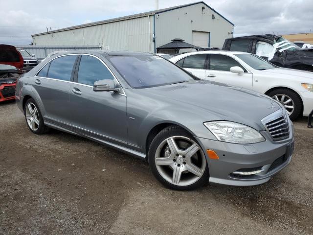 WDDNG9EB7CA432976 - 2012 MERCEDES-BENZ S 550 4MATIC SILVER photo 4