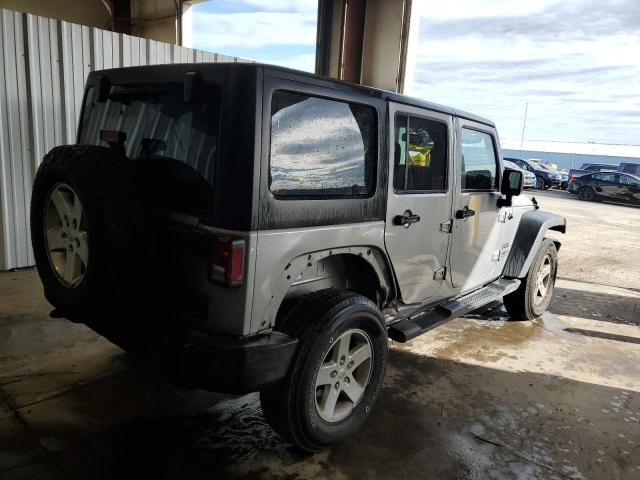 1C4BJWDG9HL618217 - 2017 JEEP WRANGLER U SPORT ვერცხლისფერი ფოტო 3