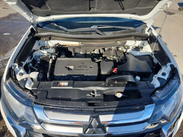 JA4AD2A31GZ054002 - 2016 MITSUBISHI OUTLANDER ES თეთრი ფოტო 12