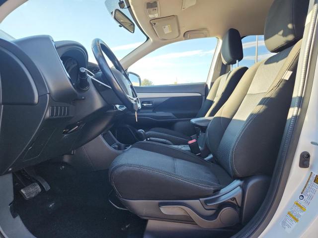JA4AD2A31GZ054002 - 2016 MITSUBISHI OUTLANDER ES თეთრი ფოტო 7