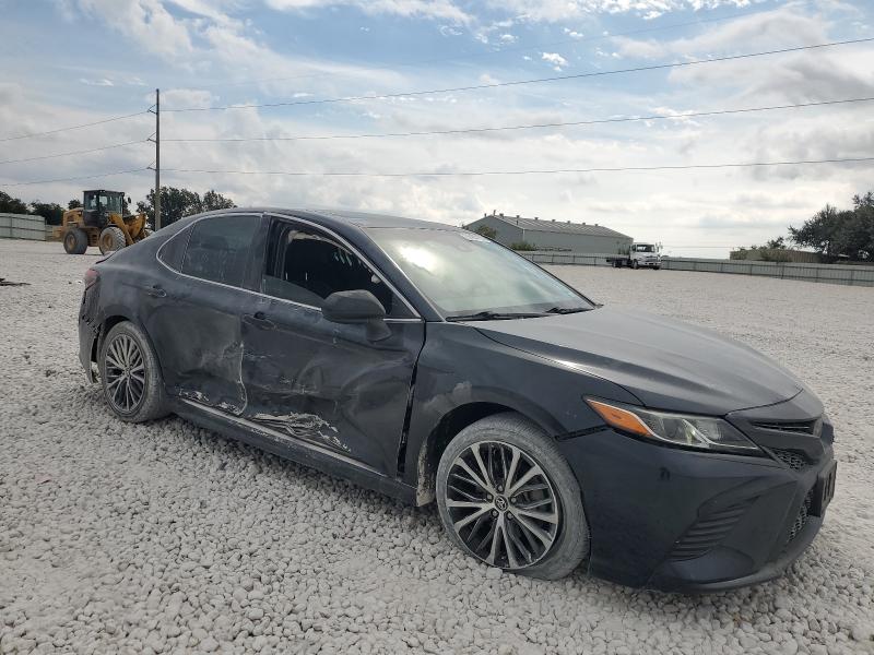 4T1B11HK7JU538296 - 2018 TOYOTA CAMRY L BLACK photo 4