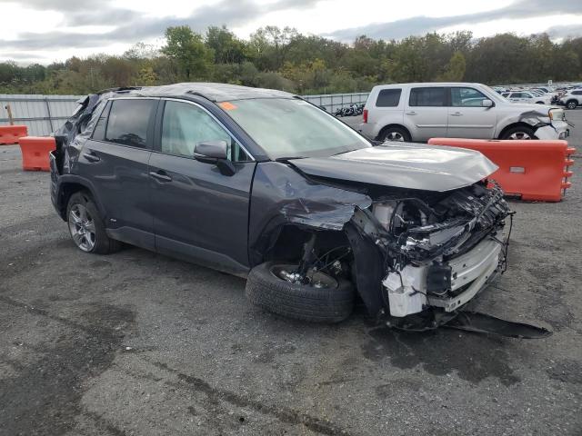 2T3RWRFV0SW263391 - 2025 TOYOTA RAV4 XLE GRAY photo 4