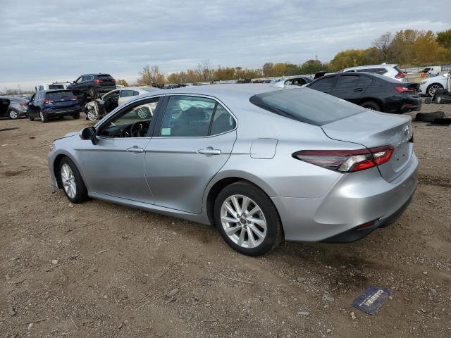 4T1C11AK9PU180514 - 2023 TOYOTA CAMRY LE SILVER photo 2