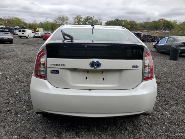 JTDKN3DU3F0408459 - 2015 TOYOTA PRIUS WHITE photo 6
