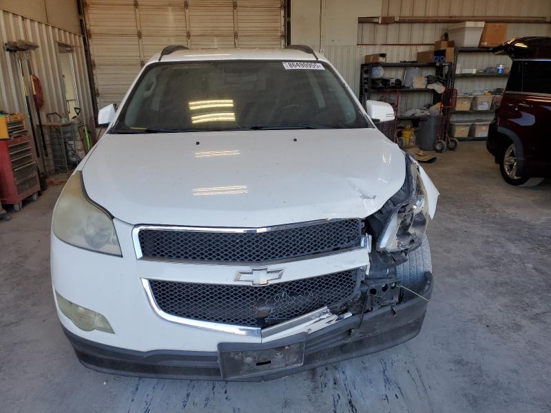 1GNKRGED5CJ262492 - 2012 CHEVROLET TRAVERSE LT WHITE photo 5
