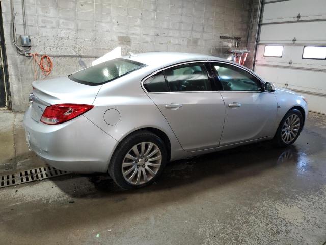 W04GN5ECXB1056941 - 2011 BUICK REGAL CXL SILVER photo 3