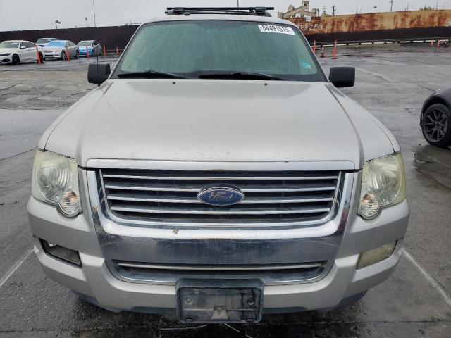 1FMEU63E98UA32580 - 2008 FORD EXPLORER XLT Plata foto 5