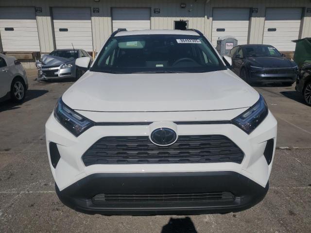 JTMMWRFV2SD318303 - 2025 TOYOTA RAV4 LE WHITE photo 5