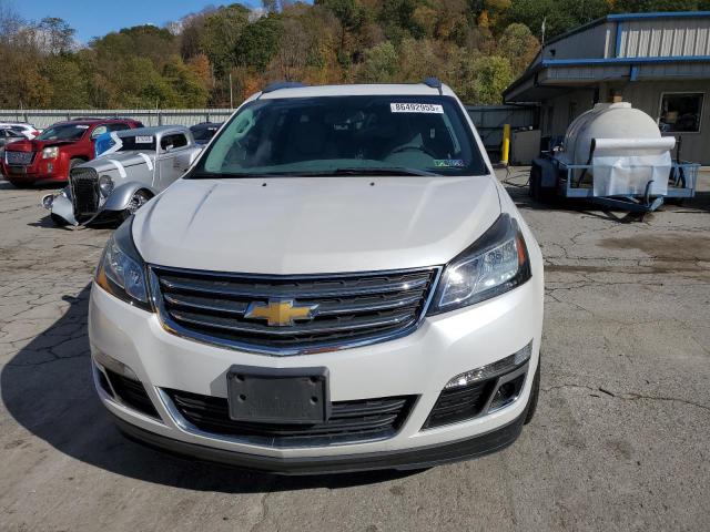 1GNKVGKD5HJ279509 - 2017 CHEVROLET TRAVERSE LT Ақ фото 5