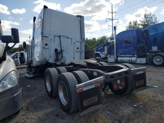 1FUJAPCK27DY04187 - 2007 FREIGHTLINER CONVENTION FLD132 XL CLASSIC WHITE photo 3