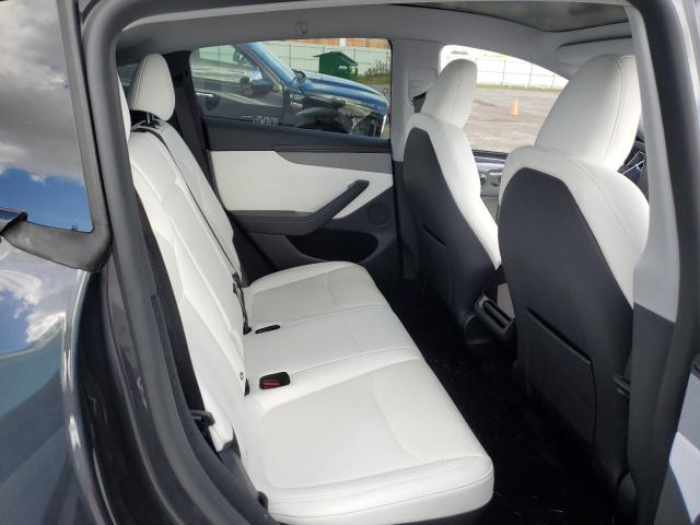7SAYGDEE0TF338937 - 2026 TESLA MODEL Y ნაცრისფერი ფოტო 11