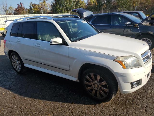 WDCGG8HB8AF288597 - 2010 MERCEDES-BENZ GLK 350 4MATIC WHITE photo 4