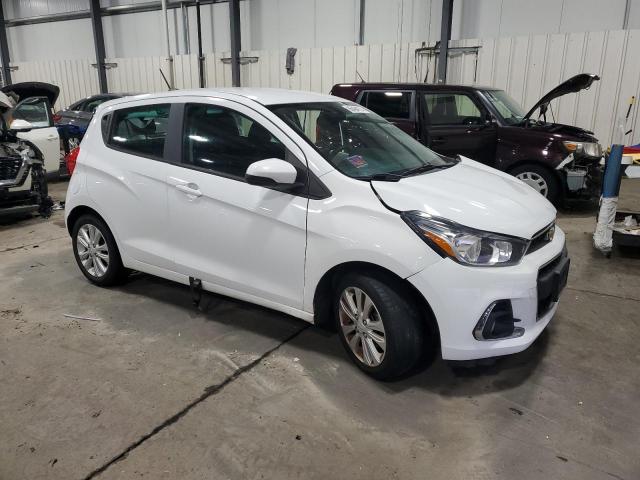 KL8CD6SA6HC745462 - 2017 CHEVROLET SPARK 1LT WHITE photo 4