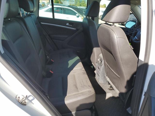 WVGJV7AX7FW523365 - 2015 VOLKSWAGEN TIGUAN S WHITE photo 11