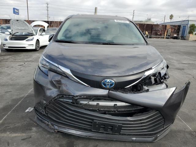 5TDBRKEC6SS263705 - 2025 TOYOTA SIENNA LE GRAY photo 5