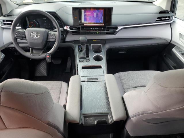 5TDBRKEC6SS263705 - 2025 TOYOTA SIENNA LE GRAY photo 8