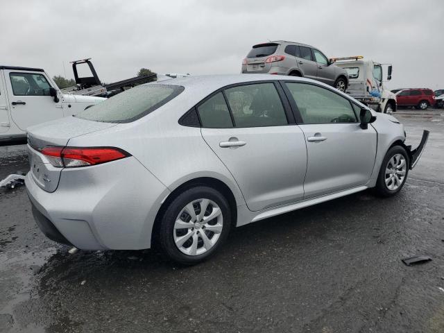 JTDBCMFEXS3089930 - 2025 TOYOTA COROLLA LE 银色 照片 3